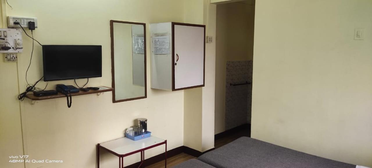 Hotel Parth Residency 戈尔哈布尔 外观 照片